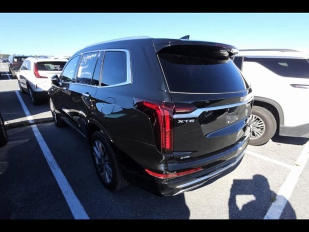 Used 2025 CADILLAC XT6 Premium Luxury SUV