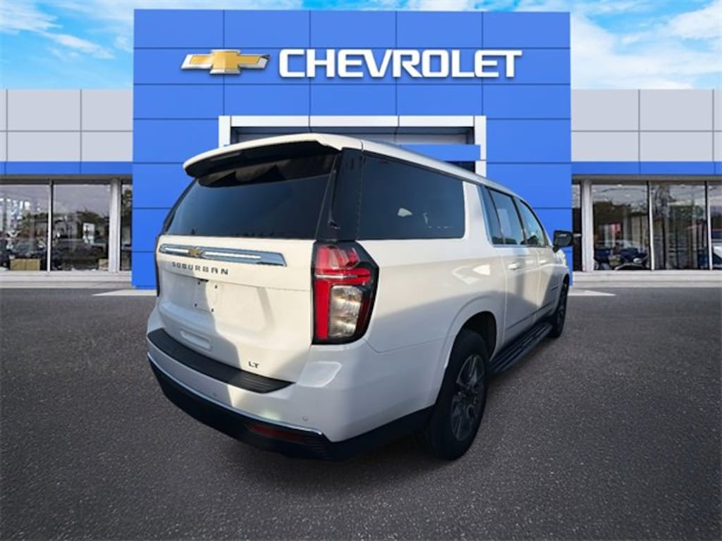Used 2024 Chevrolet Suburban LT SUV