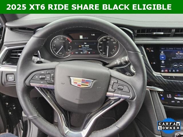 2025 Cadillac XT6 Premium Luxury photo 2