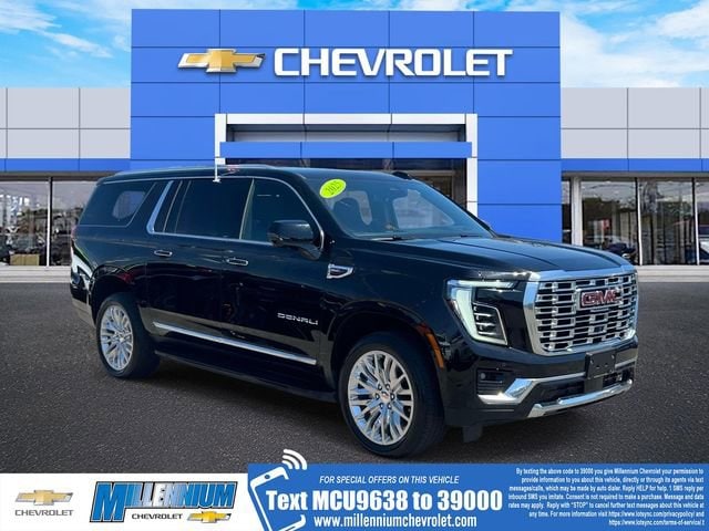 2025 GMC Yukon Denali AWD's photo