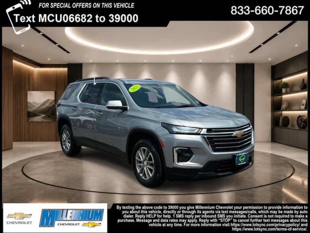 Used 2023 Chevrolet Traverse LT Cloth w/1LT SUV