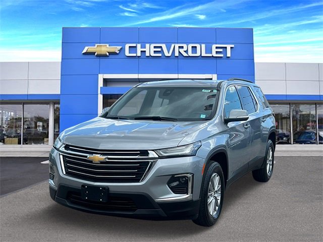 2023 Chevrolet Traverse Cloth photo 2
