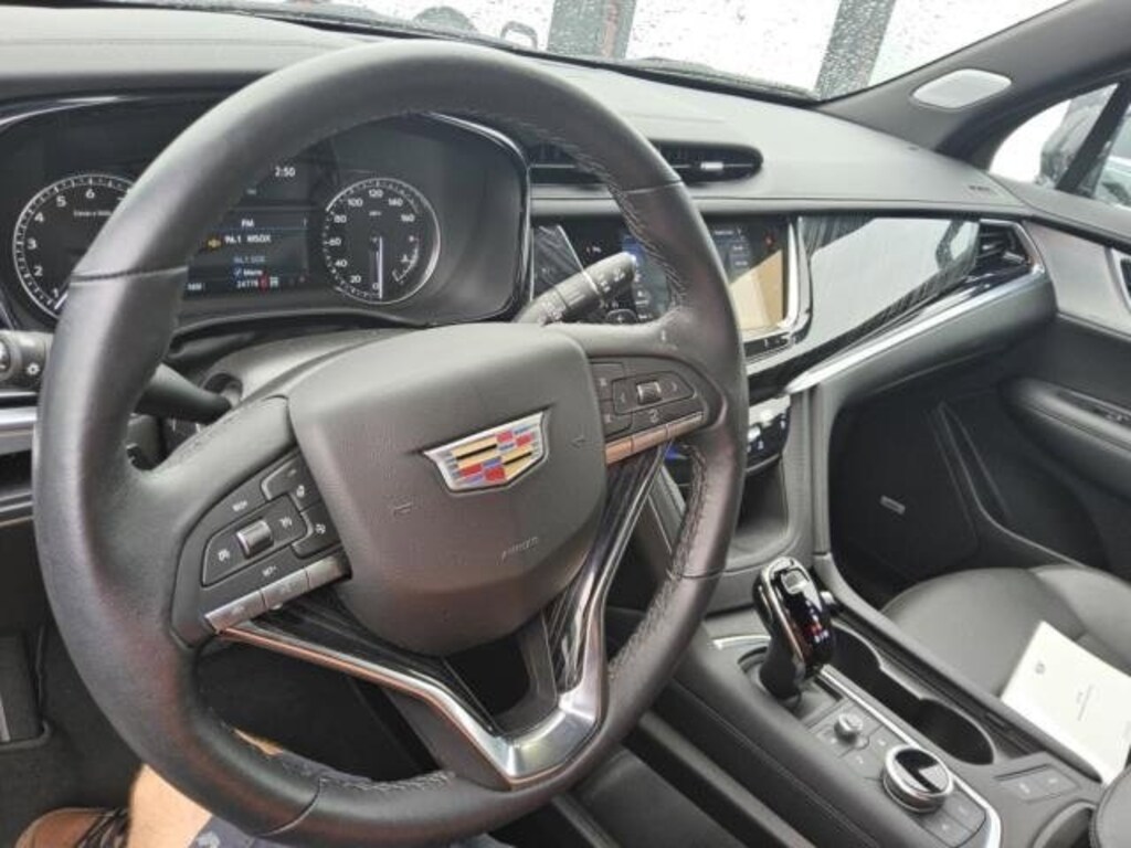 Used 2025 CADILLAC XT6 Premium Luxury SUV