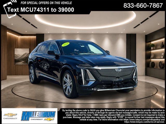Used 2024 Cadillac LYRIQ Tech with VIN 1GYKPMRL3RZ137431 for sale in Hempstead, NY