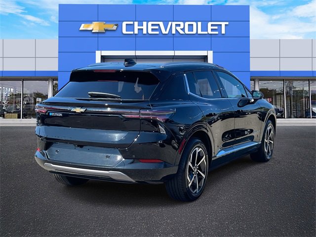 2025 Chevrolet Equinox EV 1LT photo 3