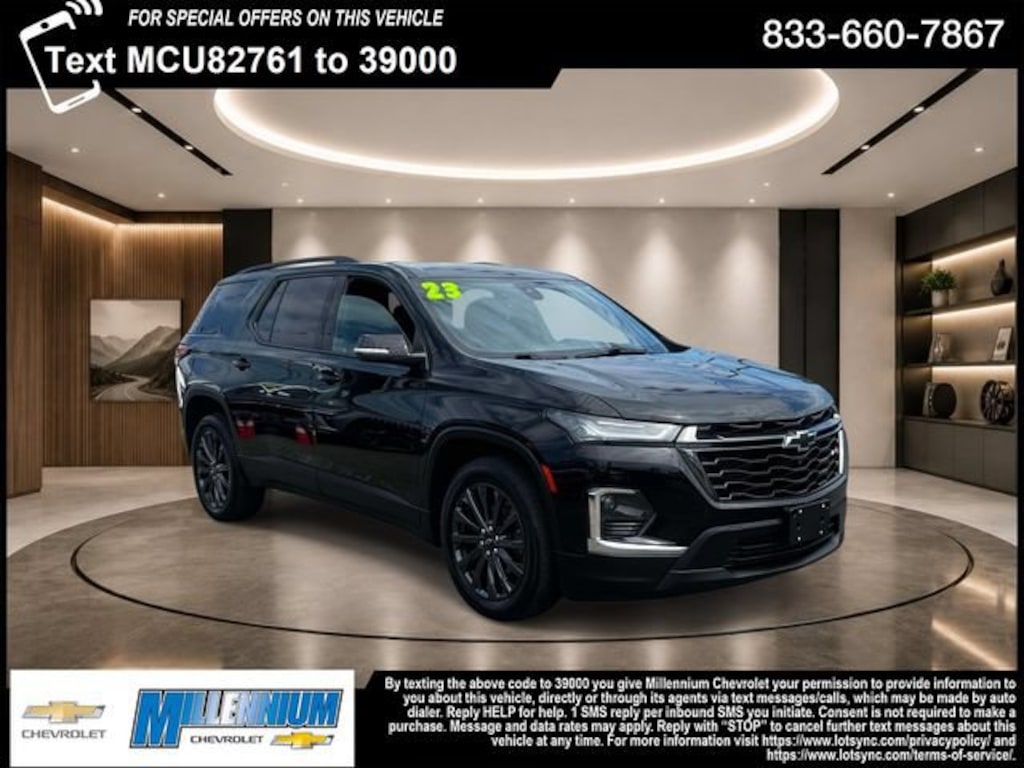 Used 2023 Chevrolet Traverse RS SUV