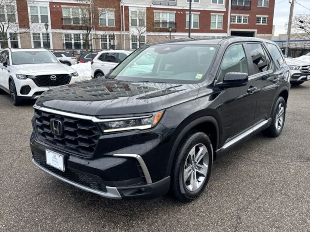 Certified 2023 Honda Pilot EX-L 8 Passenger SUV