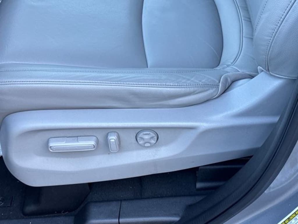 Certified 2023 Honda Odyssey Touring Van