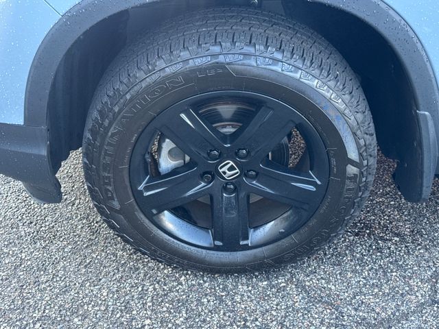 2023 Honda Ridgeline Black Edition photo 2