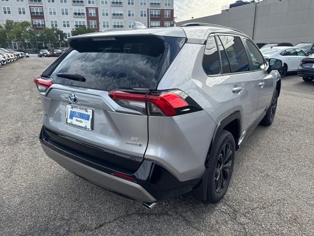2023 Toyota RAV4 Hybrid SE photo 3