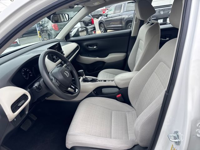 2023 Honda HR-V LX photo 3
