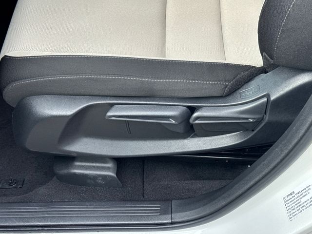 2025 Honda CR-V LX photo 3