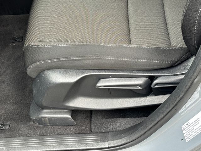 2023 Honda CR-V LX photo 4