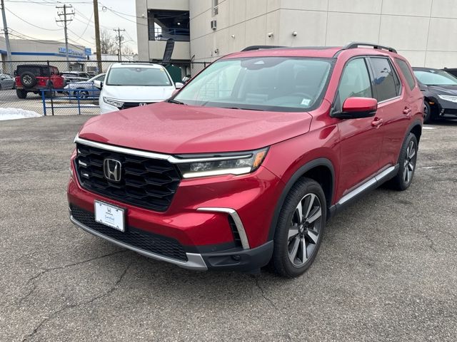2025 Honda Pilot Touring's photo
