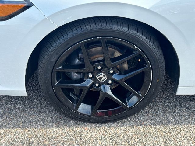 2022 Honda Civic Sport Hatchback photo 2