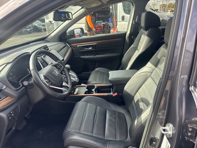 2022 Honda CR-V Touring photo 3
