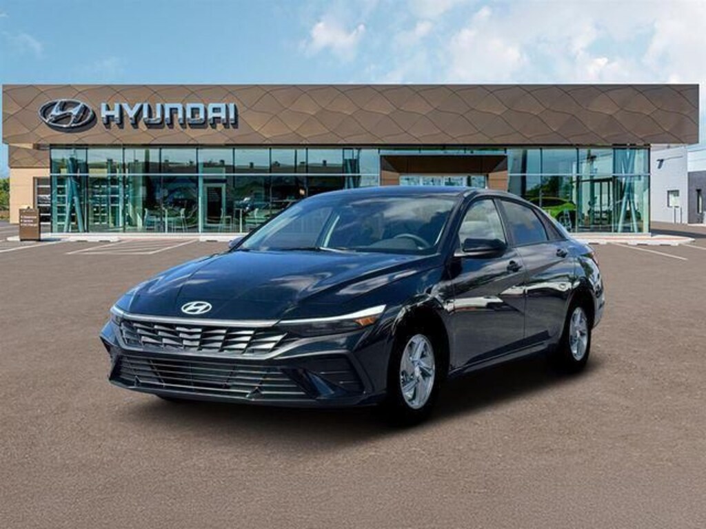 New 2026 Hyundai Elantra SE Sedan