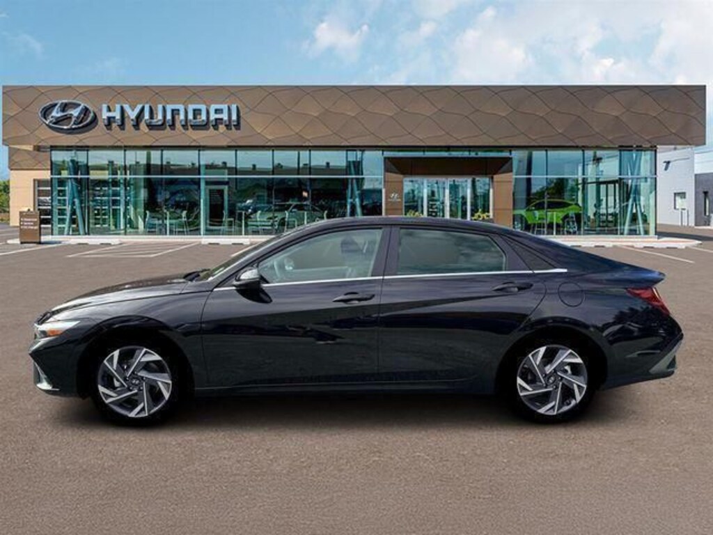 New 2026 Hyundai Elantra Limited Sedan