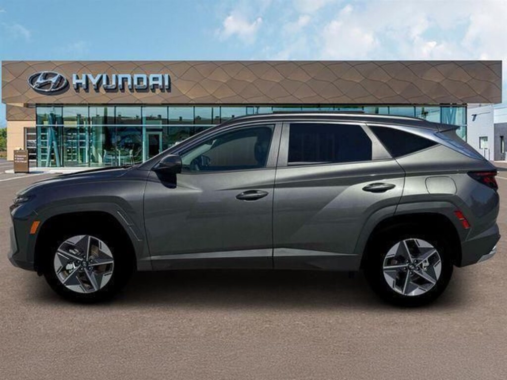 New 2026 Hyundai Tucson Hybrid SEL SUV