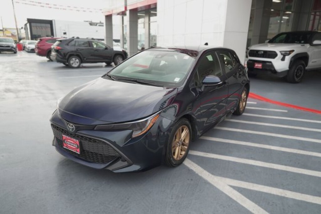 Used 2022 Toyota Corolla Hatchback SE Hatchback