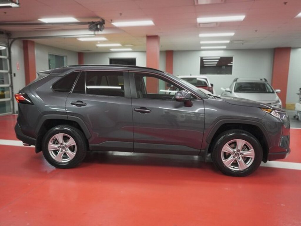 Used 2020 Toyota RAV4 XLE SUV