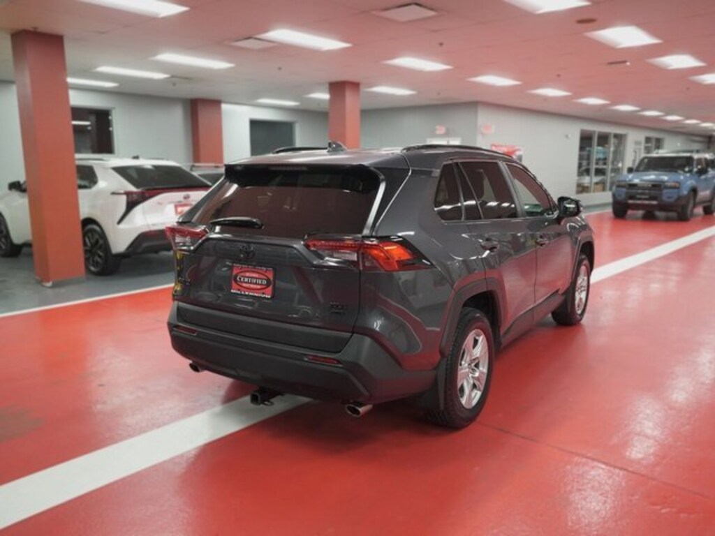 Used 2020 Toyota RAV4 XLE SUV