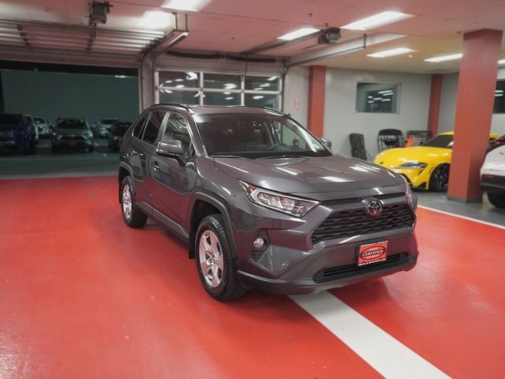 Used 2020 Toyota RAV4 XLE SUV