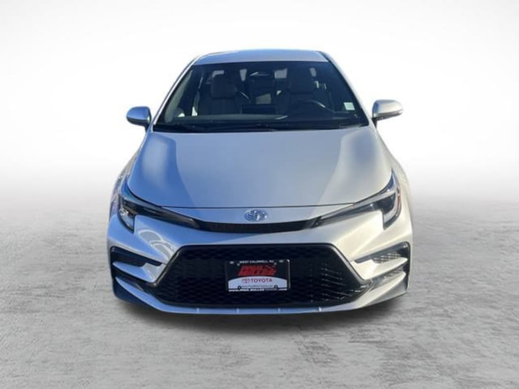 Used 2023 Toyota Corolla SE Sedan