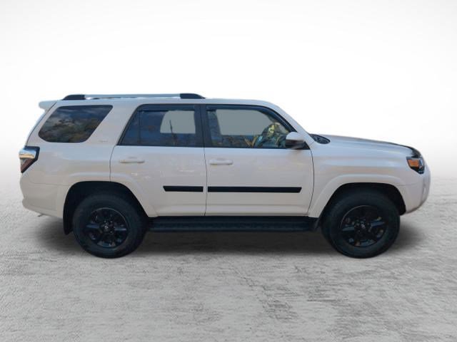 2020 Toyota 4Runner SR5 photo 4
