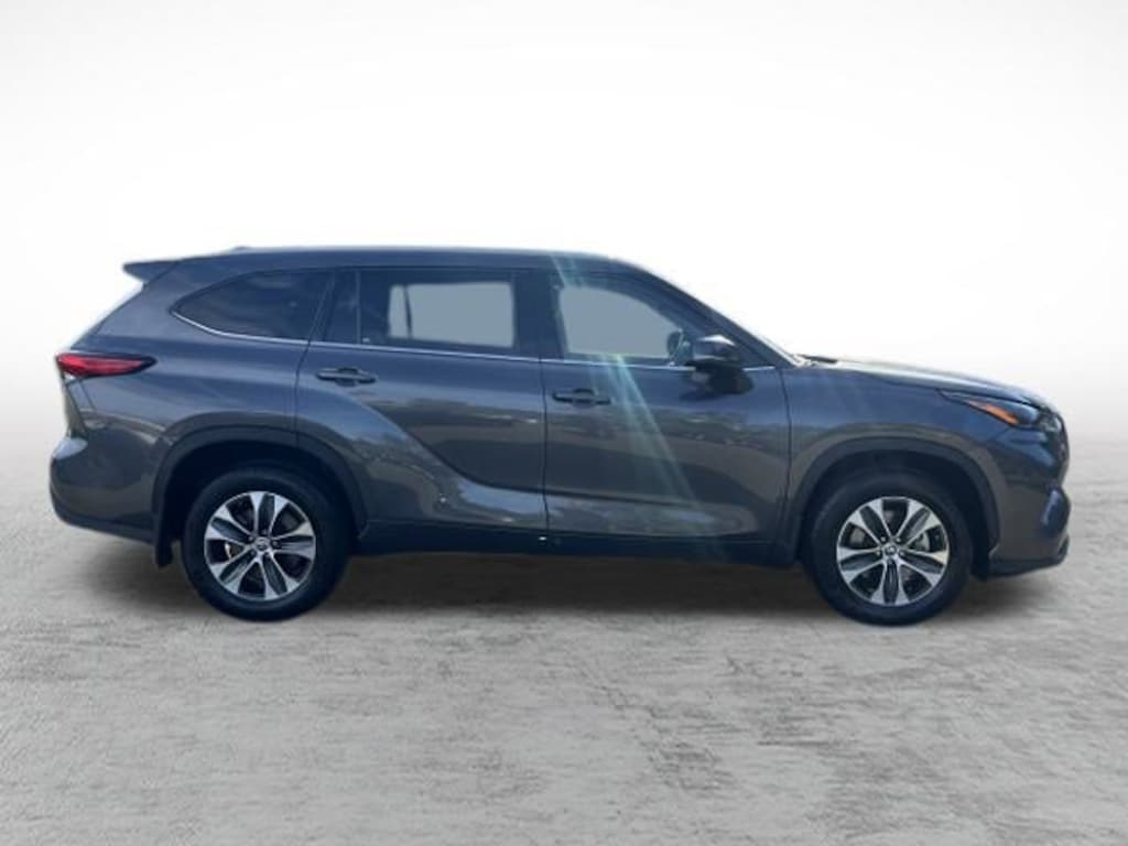 Certified 2022 Toyota Highlander XLE SUV