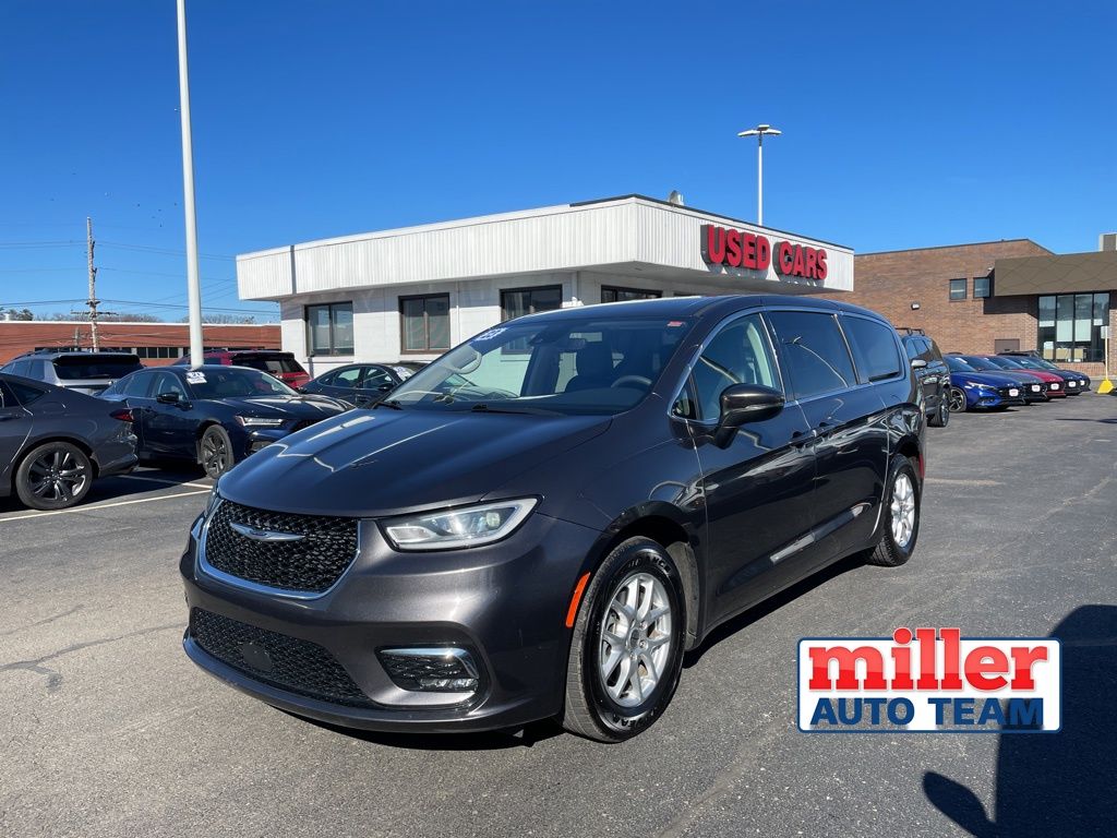 2023 Chrysler Pacifica Touring L