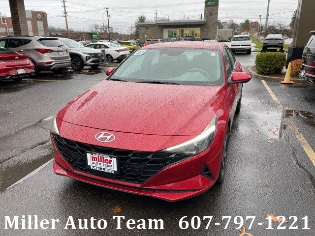 2023 Hyundai Elantra SEL's photo