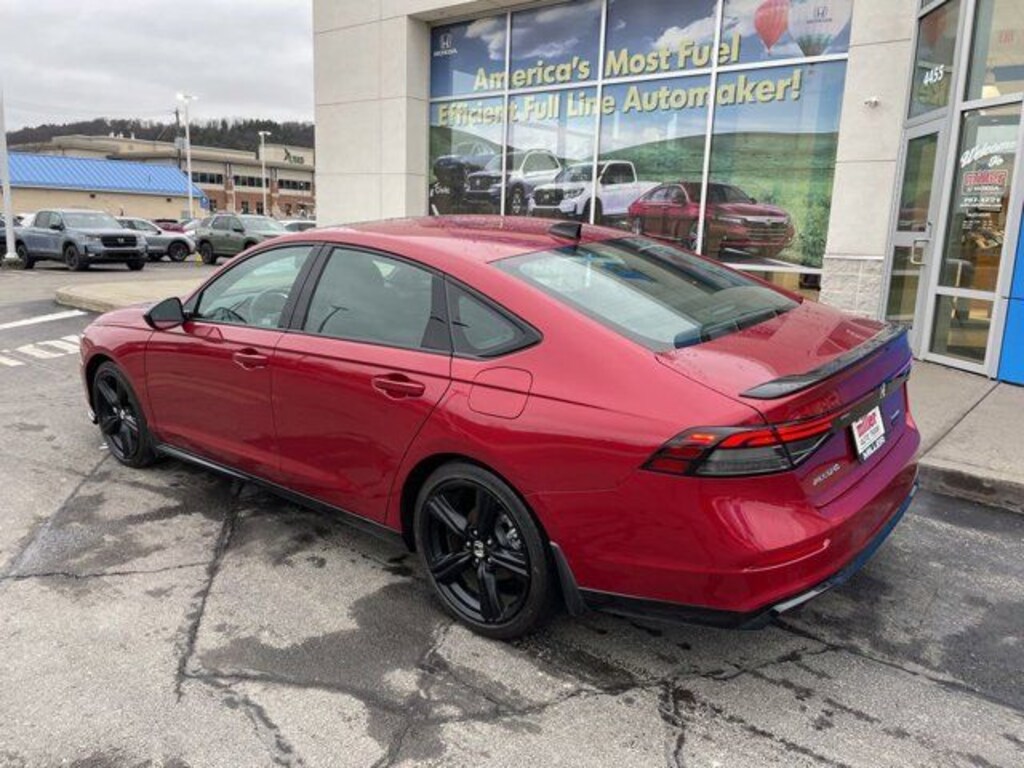 Used 2023 Honda Accord Hybrid Sport-L w/BSI Sedan