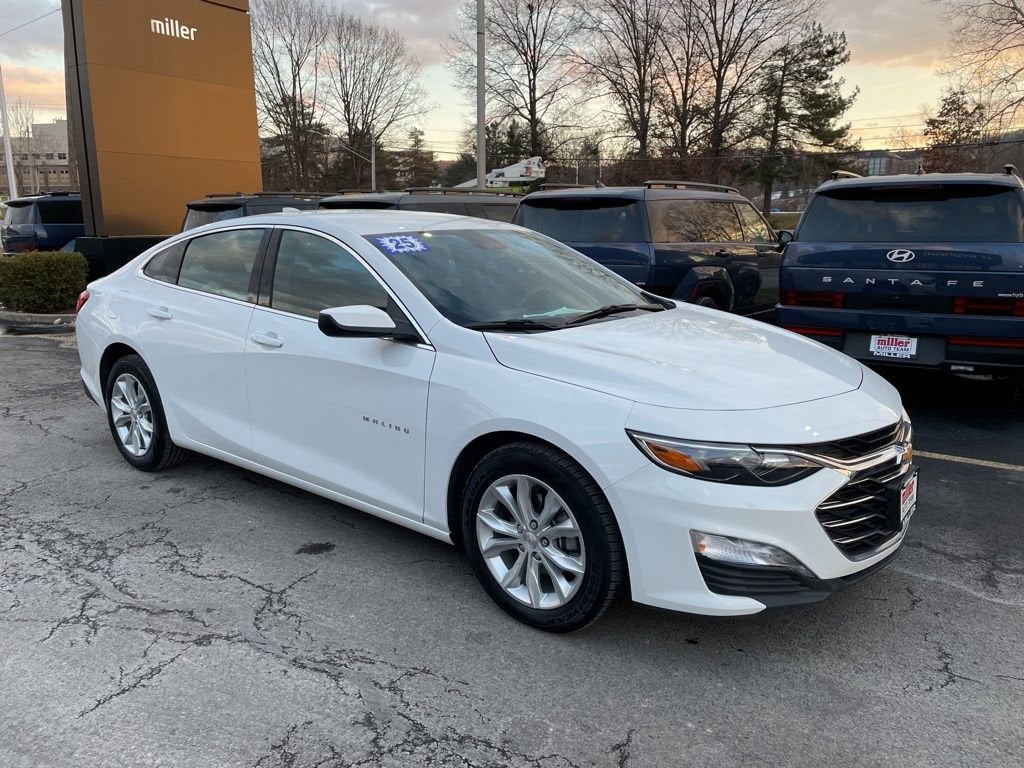 Used 2025 Chevrolet Malibu 1LT Sedan