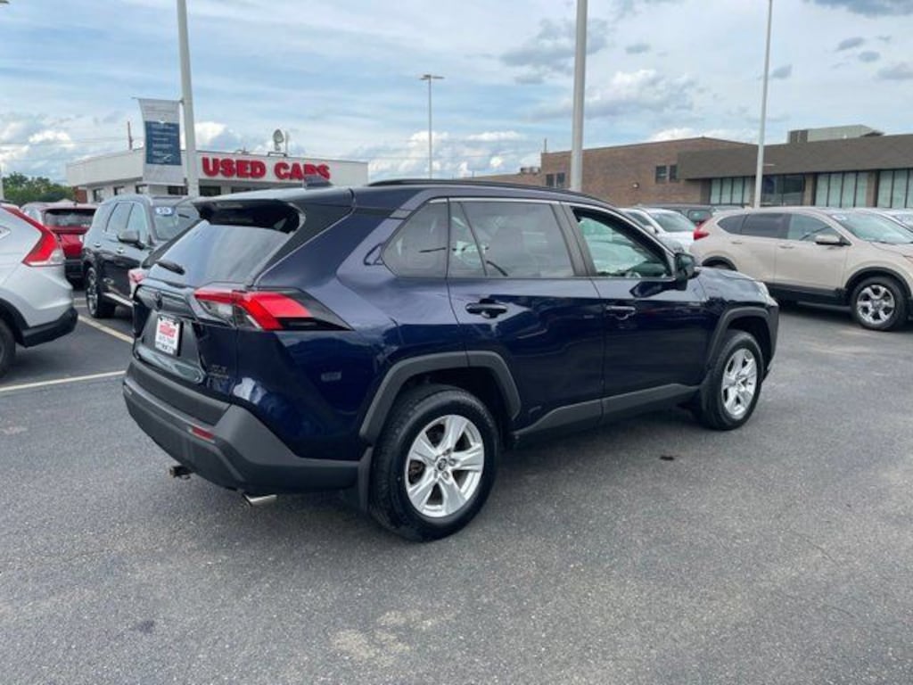 Used 2020 Toyota RAV4 Hybrid XLE SUV