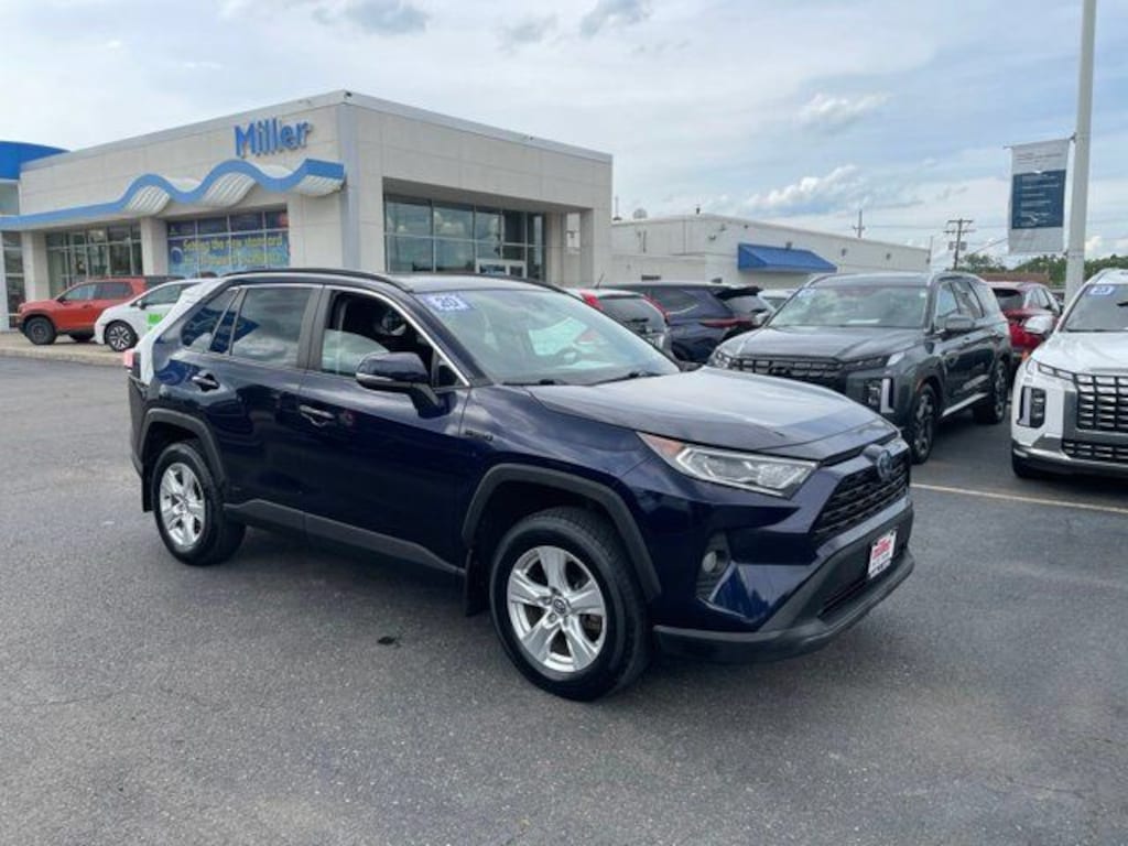 Used 2020 Toyota RAV4 Hybrid XLE SUV