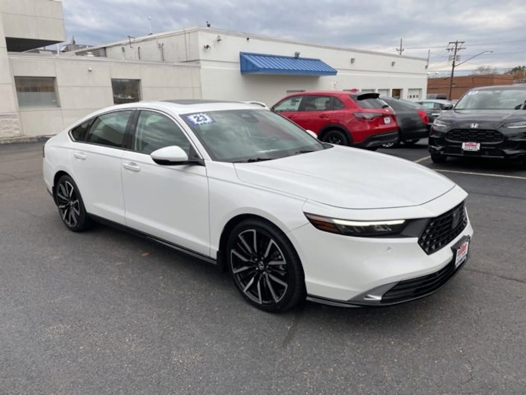 Used 2023 Honda Accord Hybrid Touring Sedan