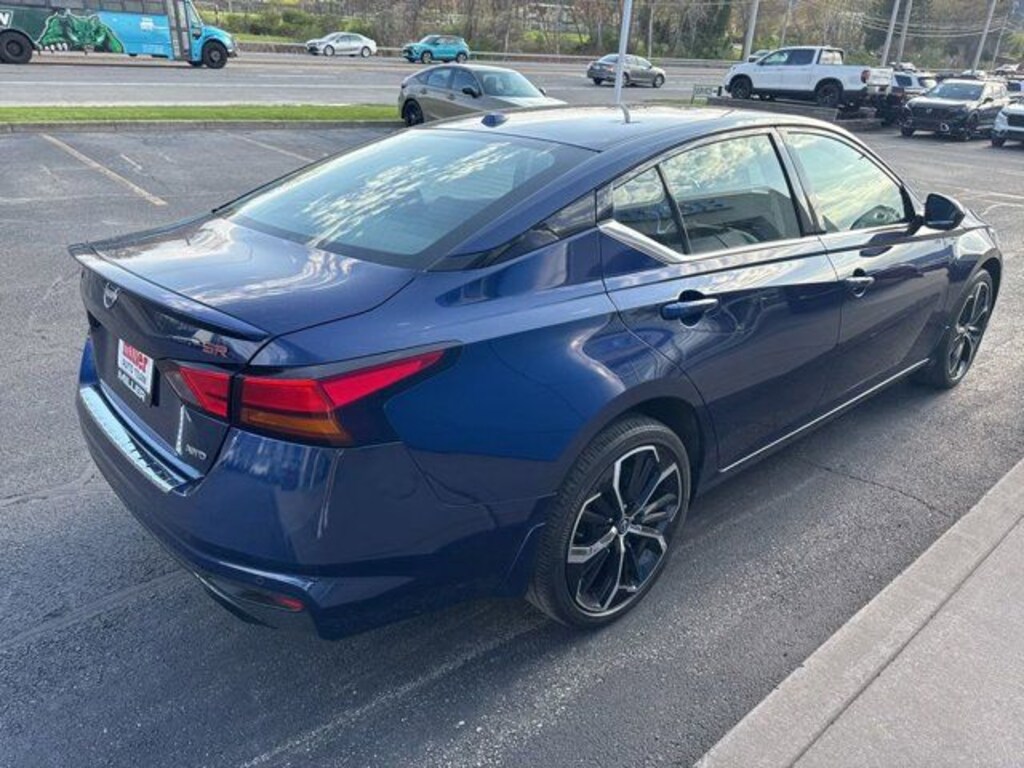 Used 2023 Nissan Altima 2.5 SR Sedan