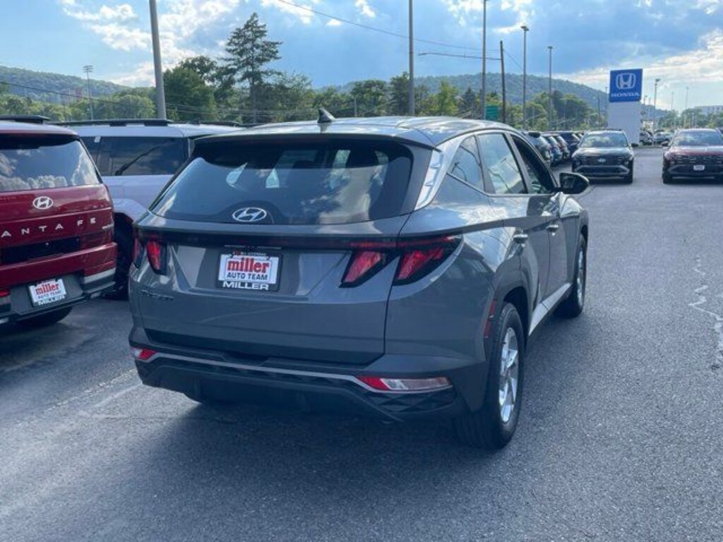 Used 2024 Hyundai Tucson SE SUV