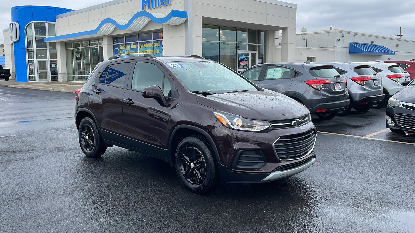 Used 2021 Chevrolet Trax LT with VIN KL7CJPSM7MB372722 for sale in Vestal, NY