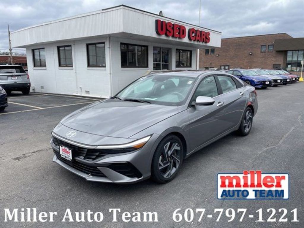 Used 2024 Hyundai Elantra SEL Sedan