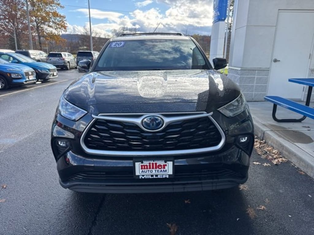 Used 2020 Toyota Highlander Hybrid LE SUV
