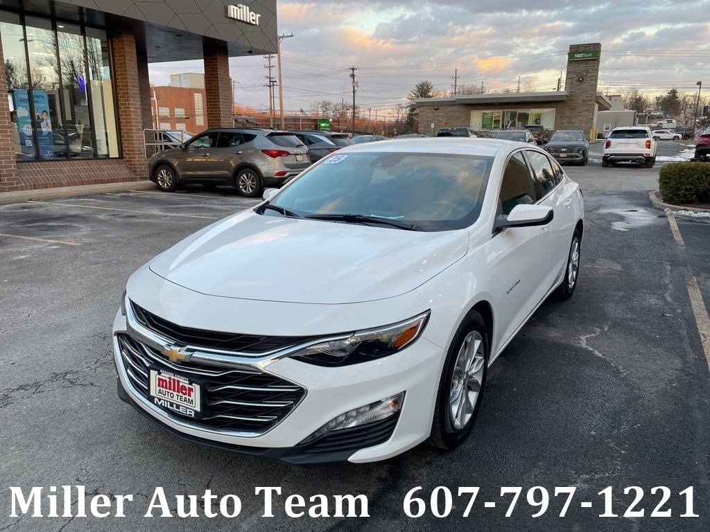 Used 2025 Chevrolet Malibu 1LT Sedan