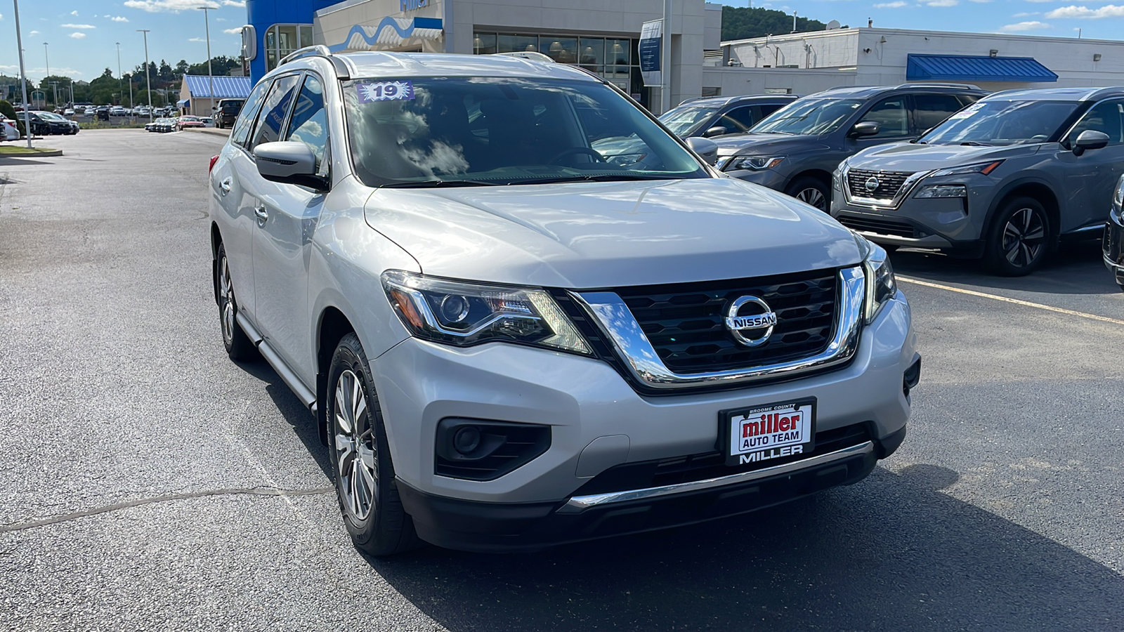 Used 2019 Nissan Pathfinder S with VIN 5N1DR2MM6KC652893 for sale in Vestal, NY