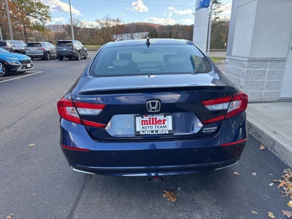 Used 2019 Honda Accord Hybrid Touring Sedan