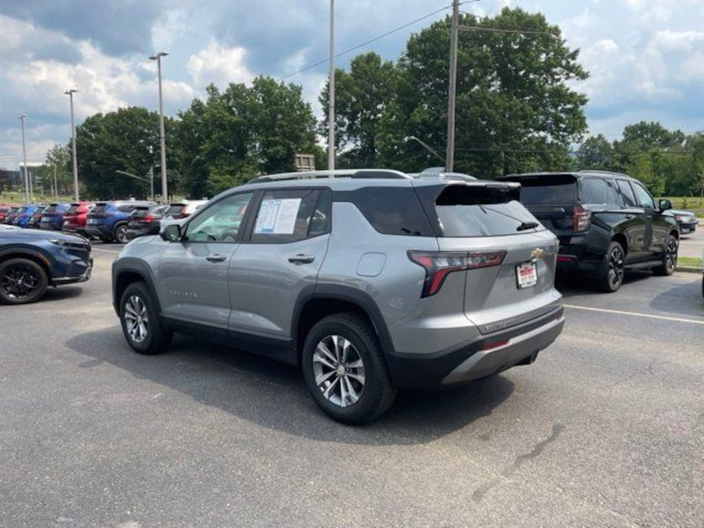 Used 2025 Chevrolet Equinox LT SUV