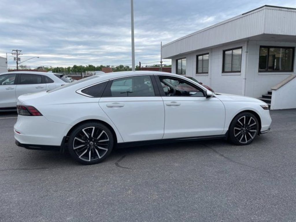 Used 2023 Honda Accord Hybrid Touring Sedan