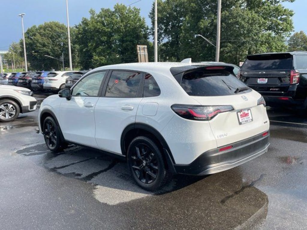Used 2024 Honda HR-V Sport SUV