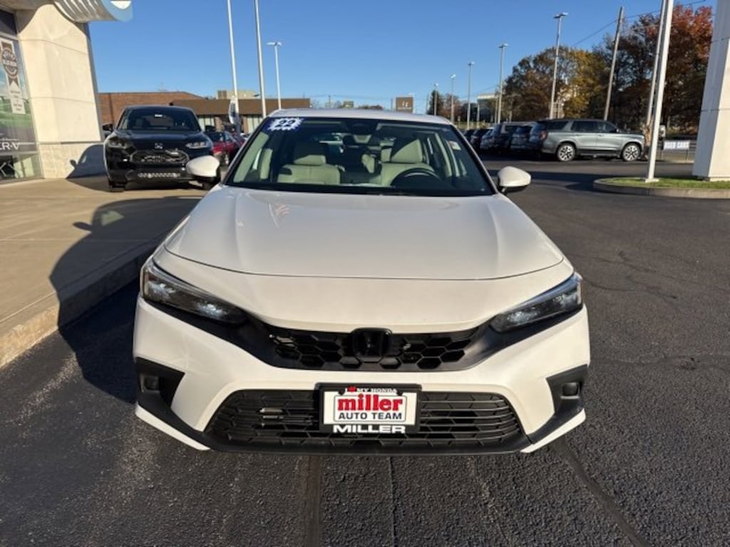 Used 2022 Honda Civic EX-L Hatchback