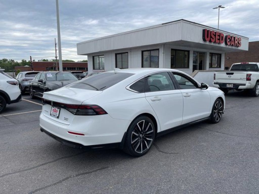 Used 2023 Honda Accord Hybrid Touring Sedan